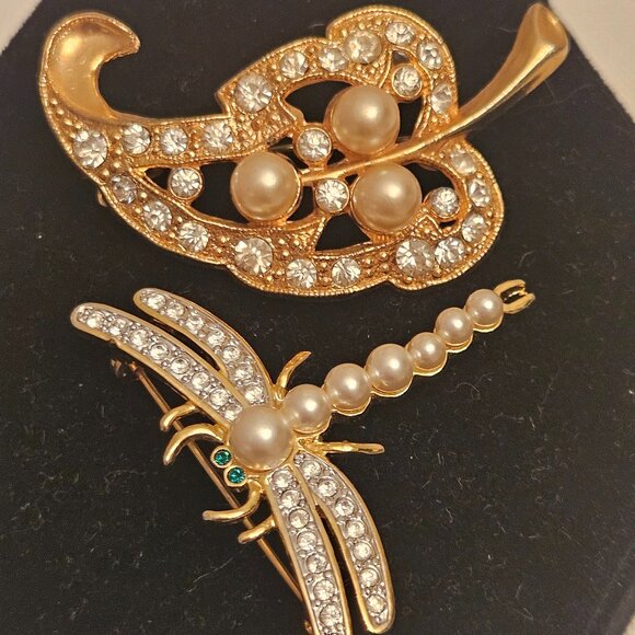 Set of Two Vintage Faux Pearl Pins - Picture 1 of 8